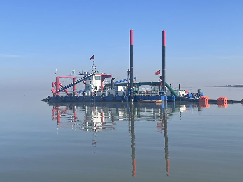 Environmental dredger