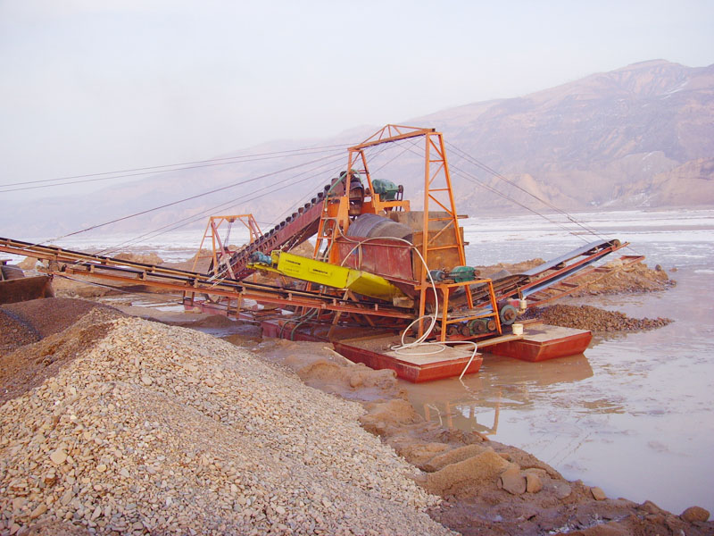 Sand dredgers