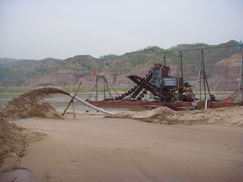 Sand dredgers