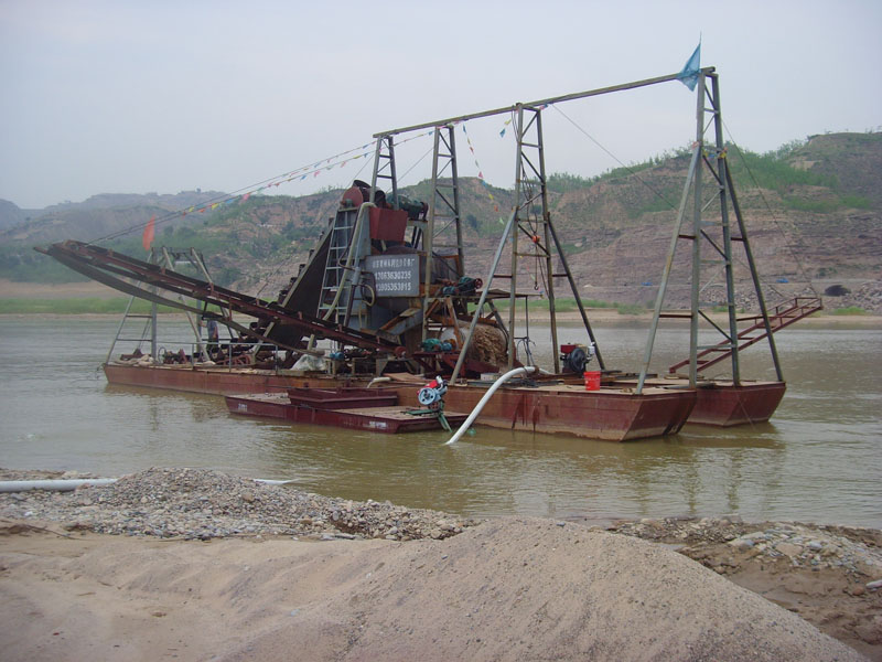 Sand dredgers