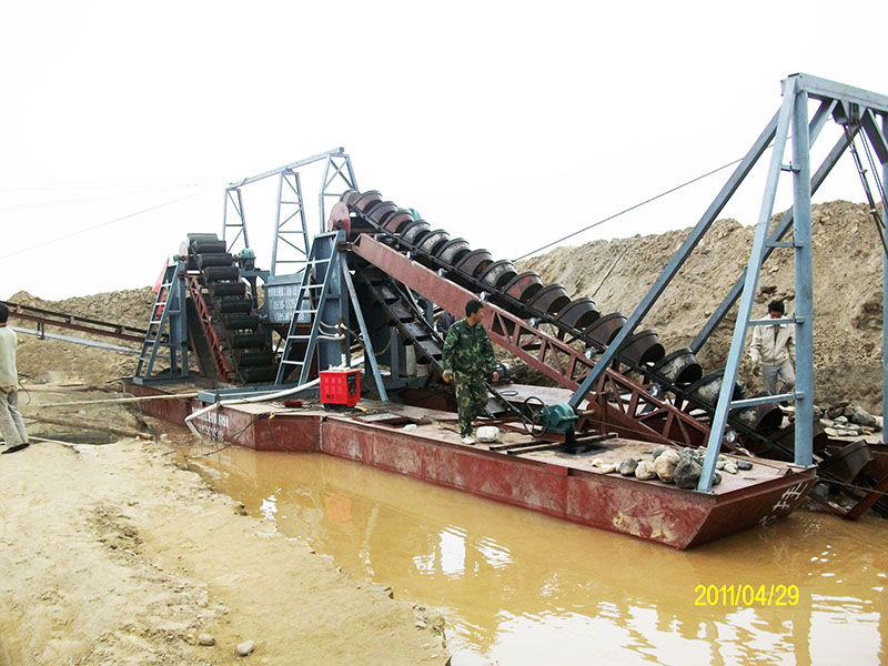Sand dredgers