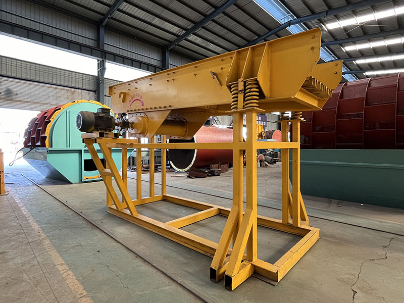 Vibrating feeder