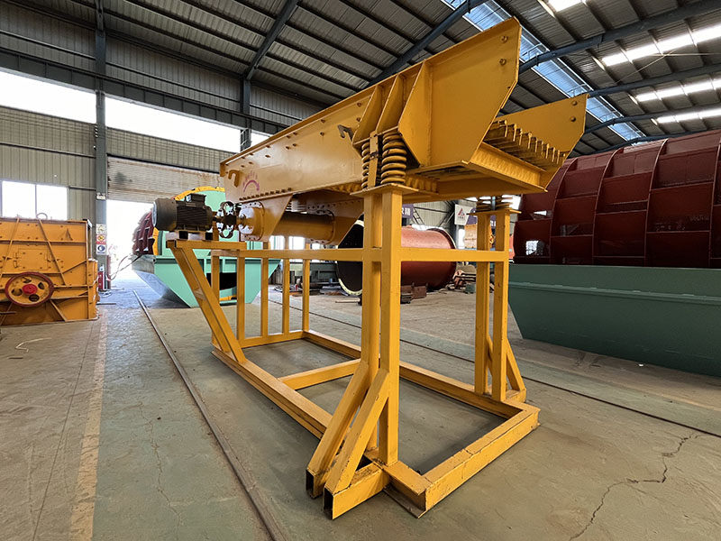 Vibrating feeder