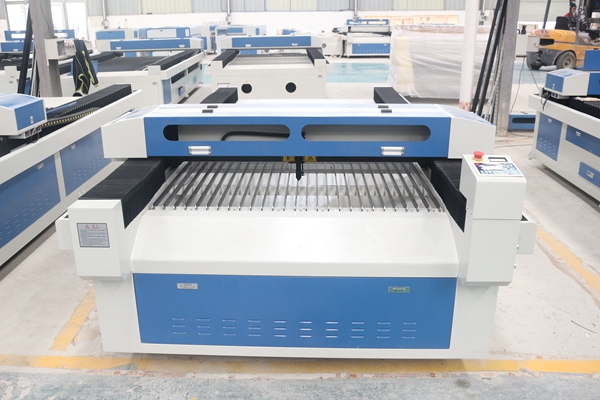 CO2 Laser Cutting Machine Manufacturer 1325 