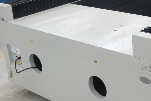 300W CNC laser metal Cutting Machine price