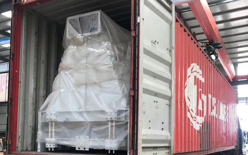 Loading SKLN-4 Wood Pellet Cooler machine for customer