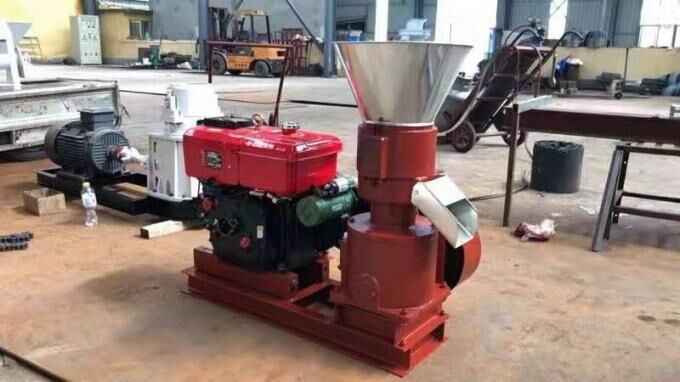 Diesel engine small flat die pellet machine