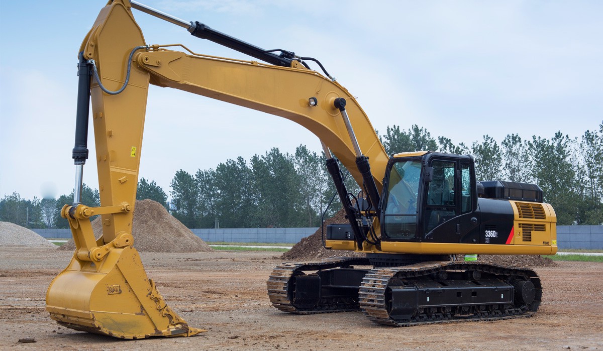 How to identify a used excavator