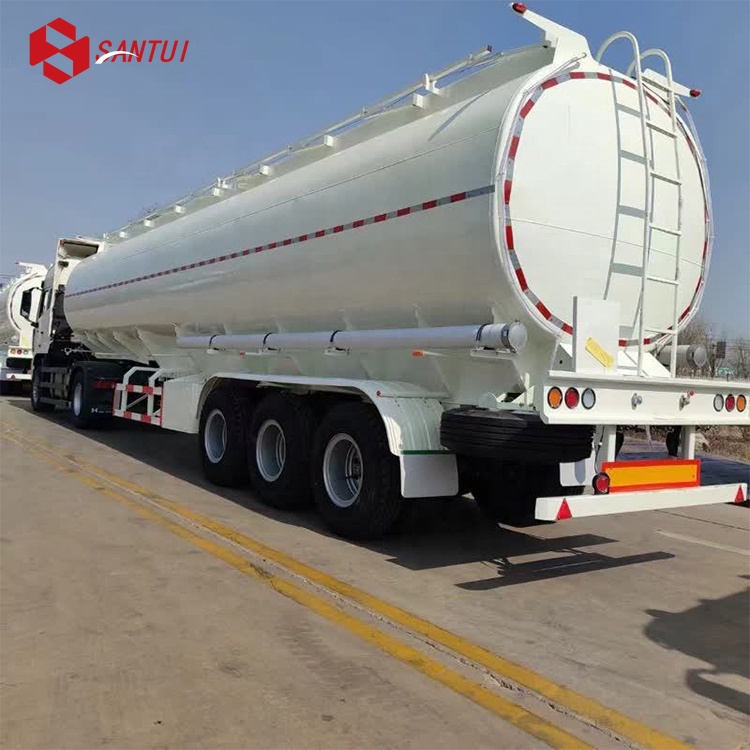 Oil tanker semi-trailer / Diesel and gasoline transportation semi-trailer / 12R22.5 tires