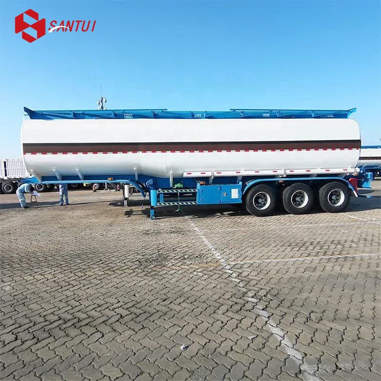 Oil tanker semi-trailer / Diesel and gasoline transportation semi-trailer / 12R22.5 tires