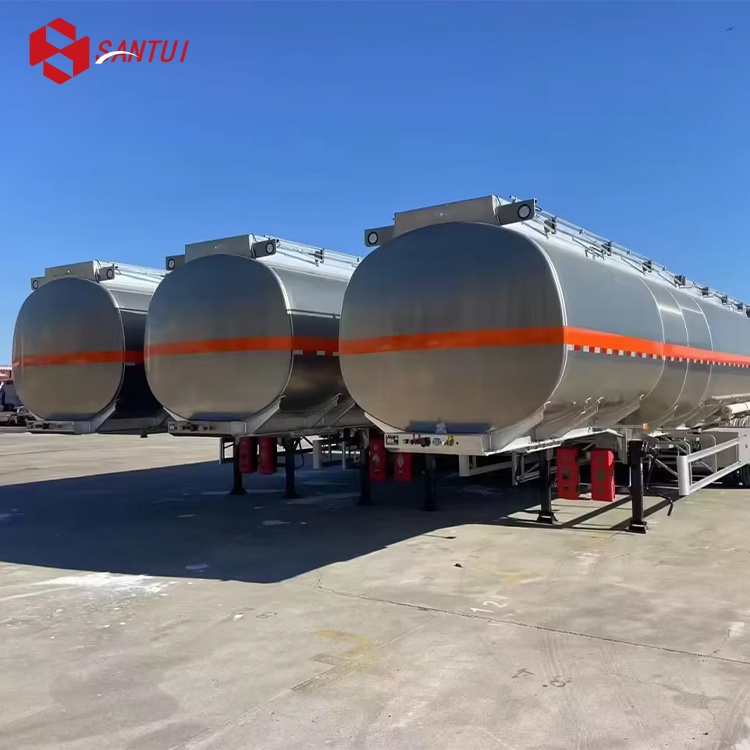 New / Refurbished 3- Axles Tank Truck 45000 Liters Steel Tanker Trailer