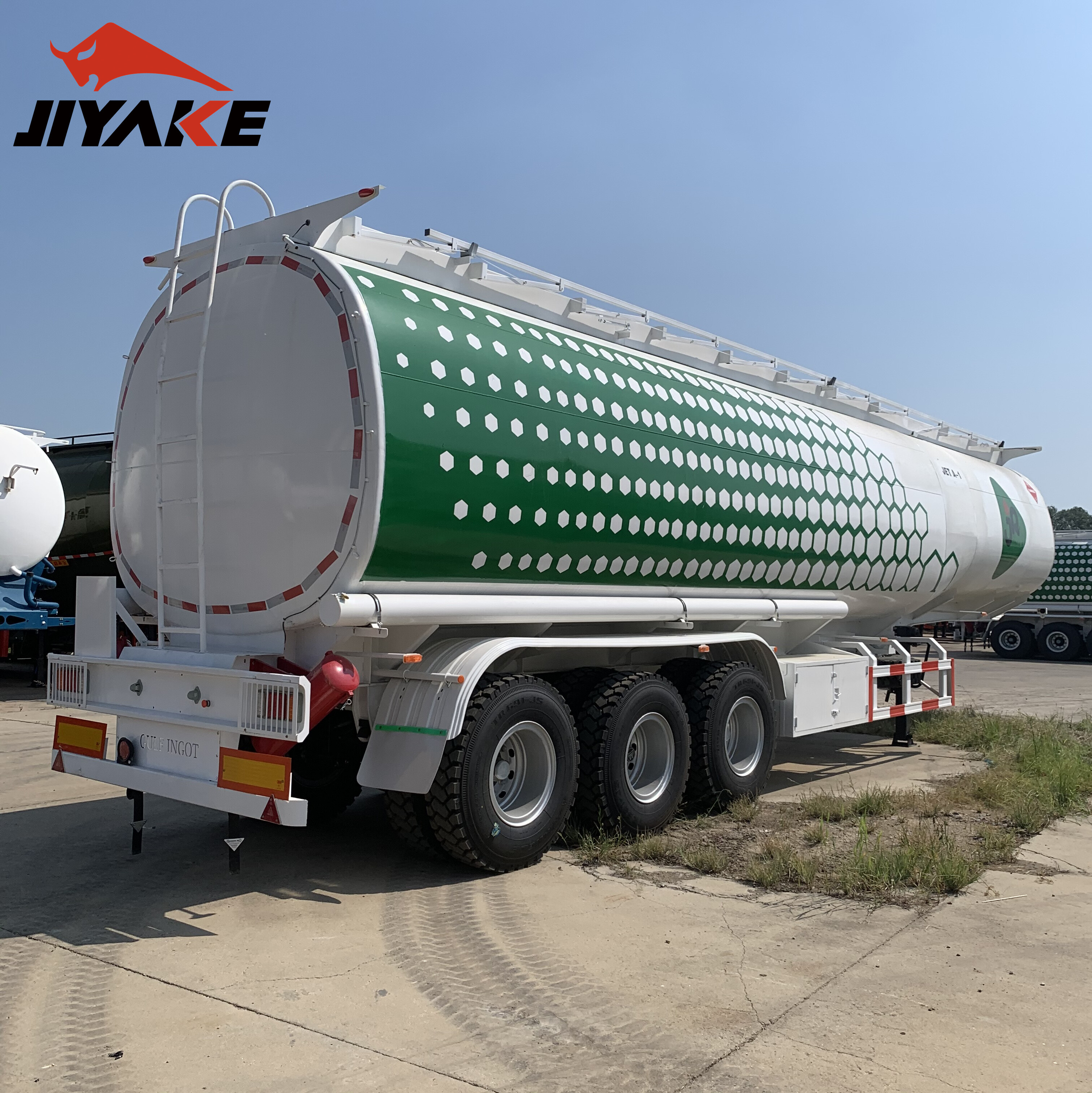 Remorque-citerne pour le transport de diesel