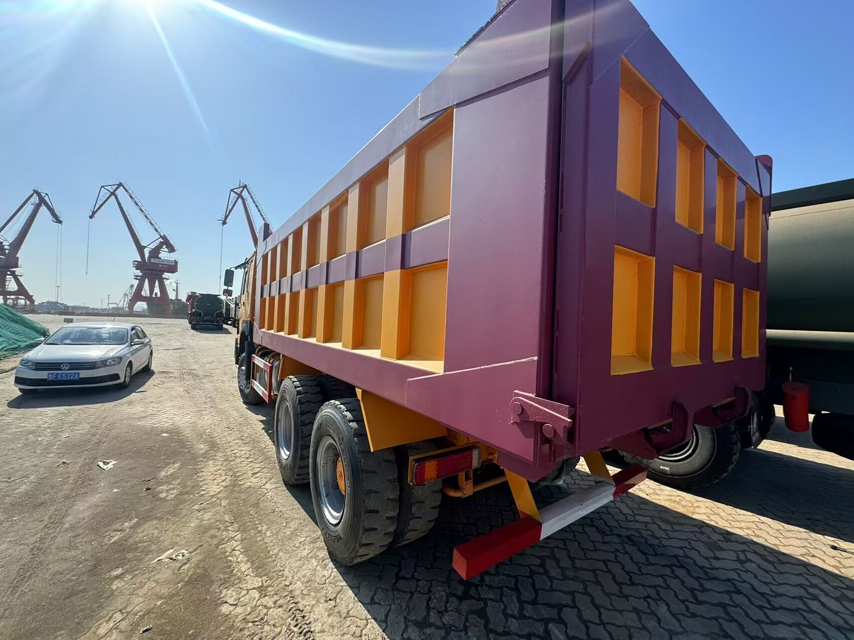 2025 Exportation de camions bennes par Shandong Jiyake vers la Guyane