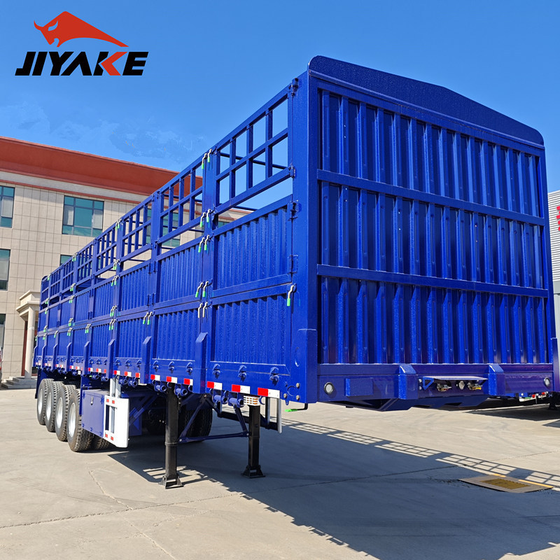 Remorque à clôture pour marchandises