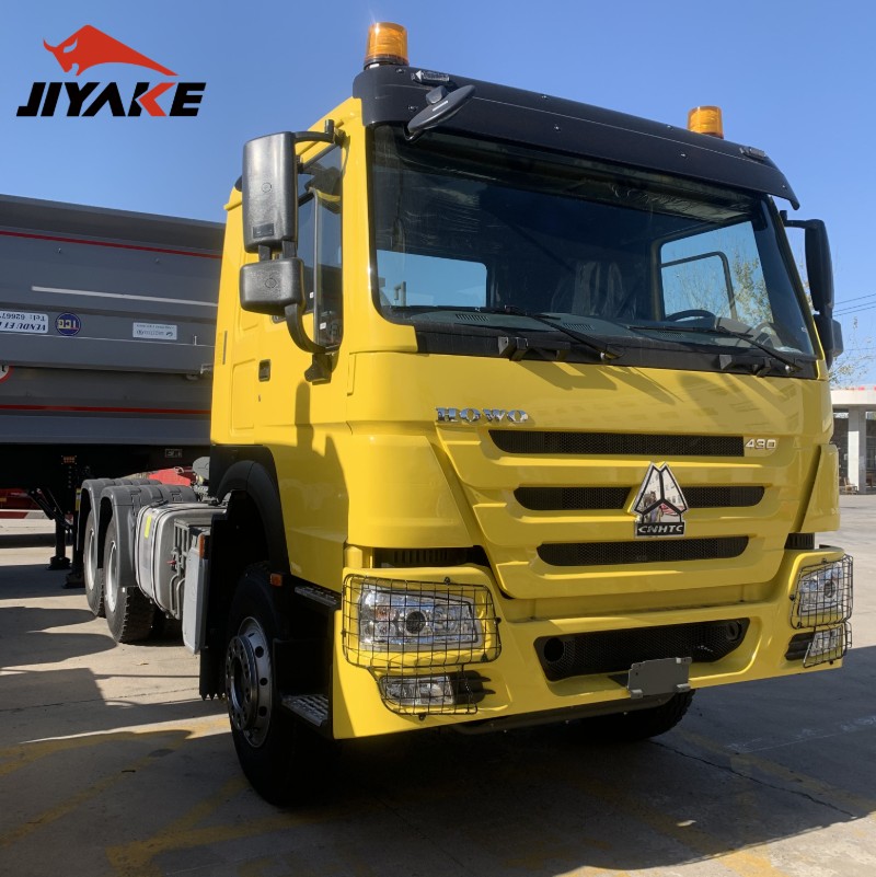 Camion tracteur à conduite à droite de 400HP