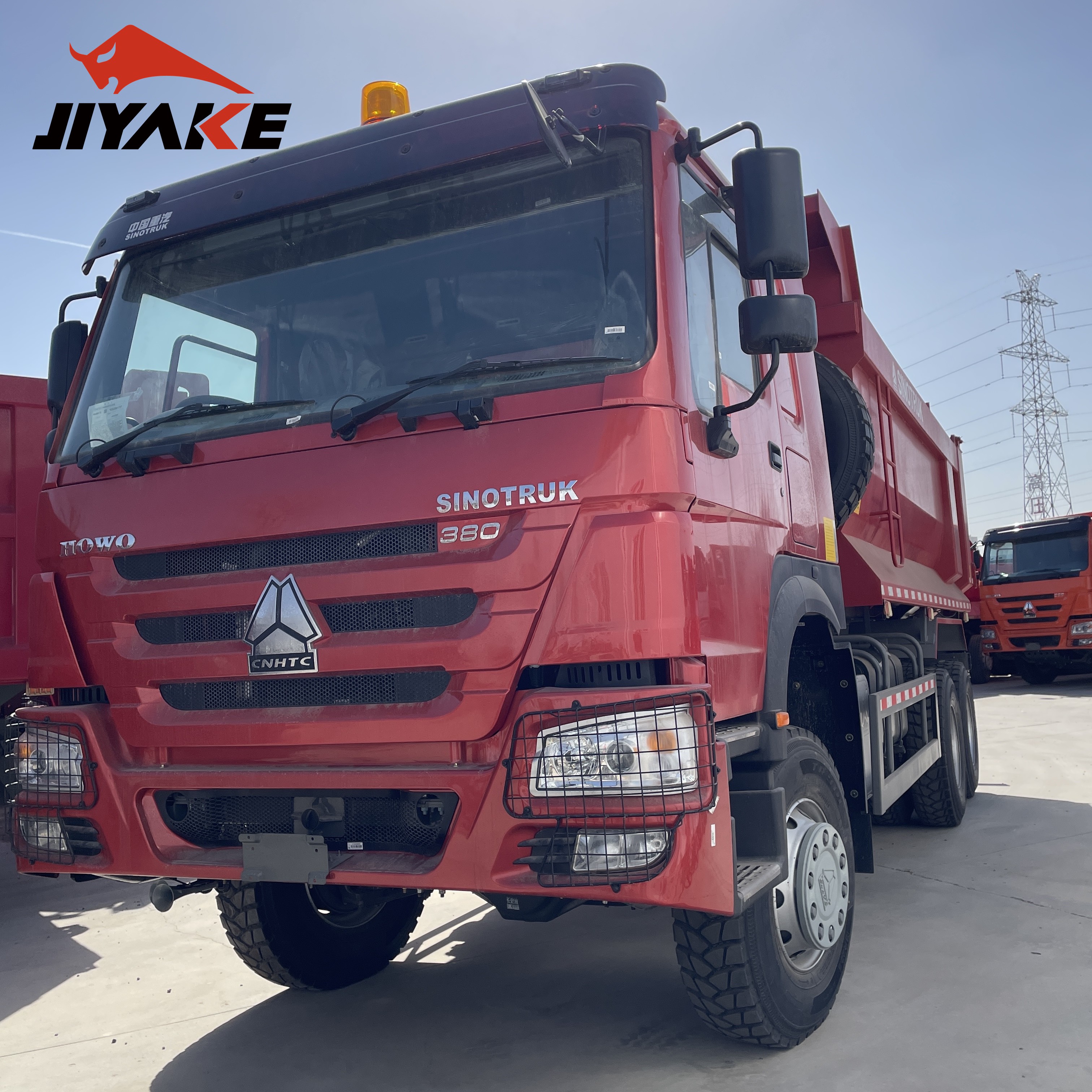 Camion-benne 6x4 en forme de U