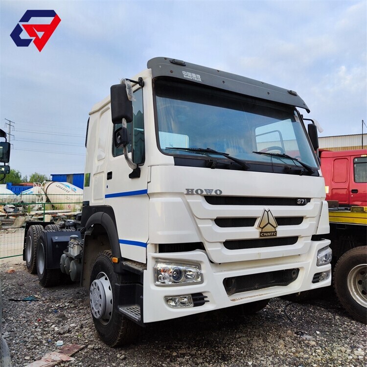 Sinotruk Howo 371HP 6x4 Tractor Truck