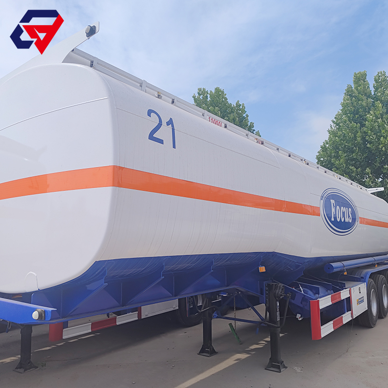 Tri Axle Oil Tanker Semi Trailer