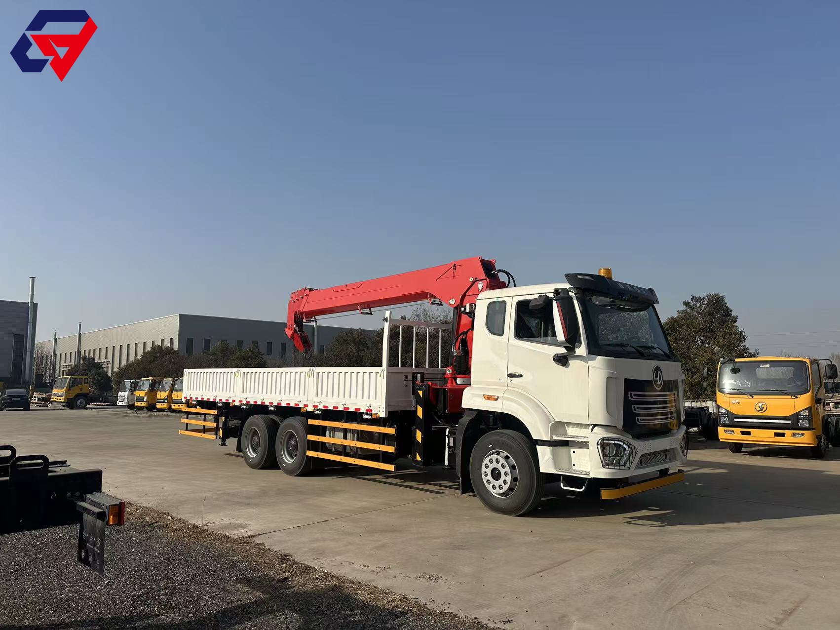 DAYUN Xianglong 6×4 Straight Boom Truck-mounted Crane