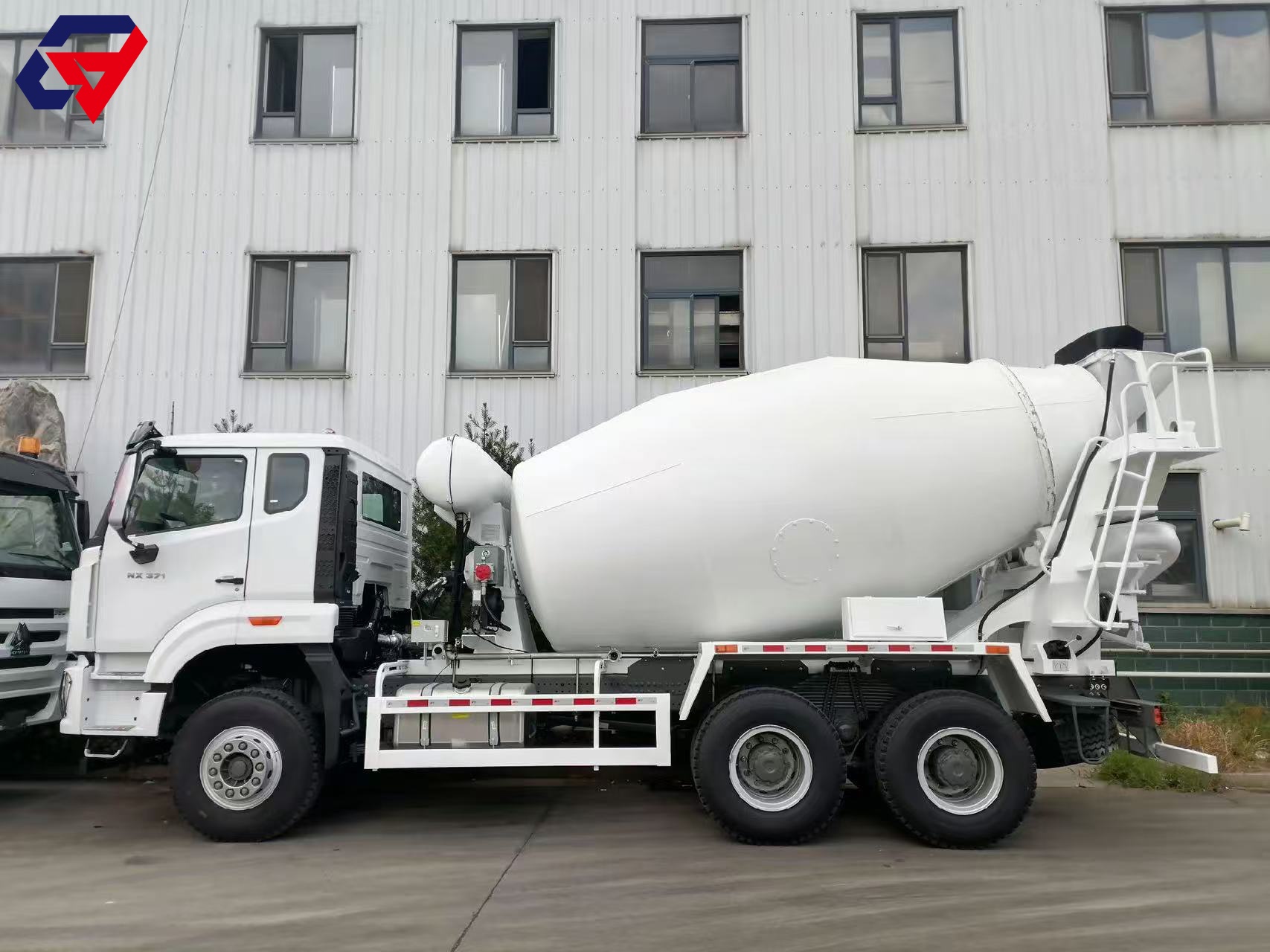 SINOTRUK HOWO NX 6×4 Concrete Mixer Truck
