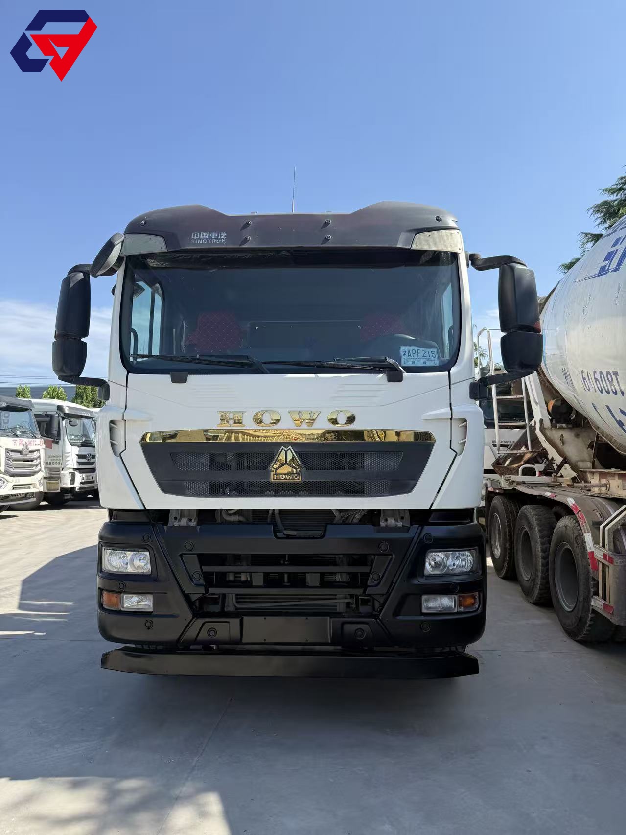 HOWO Golden Logo 8×4 Concrete Mixer Truck