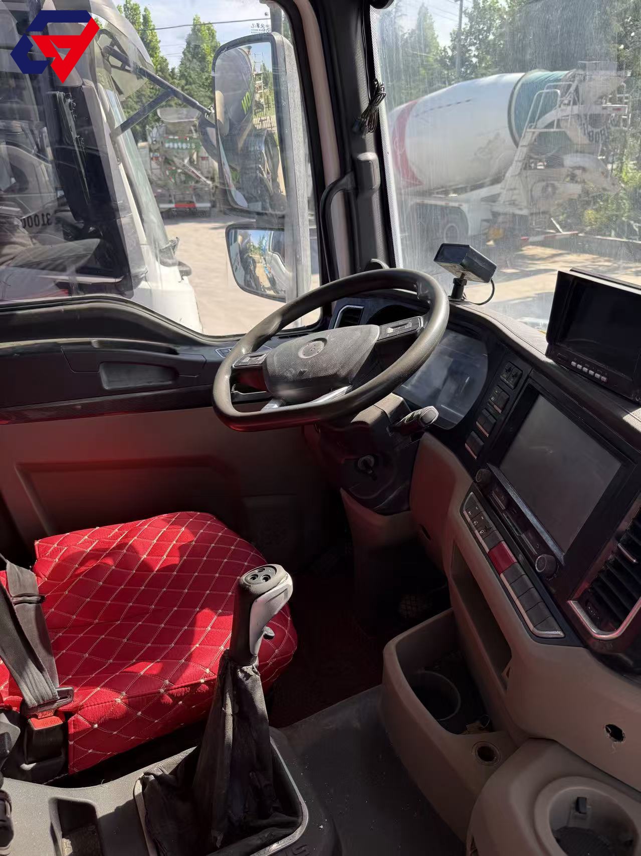 SHACMAN M3000S 8×4 Cement Mixer Truck