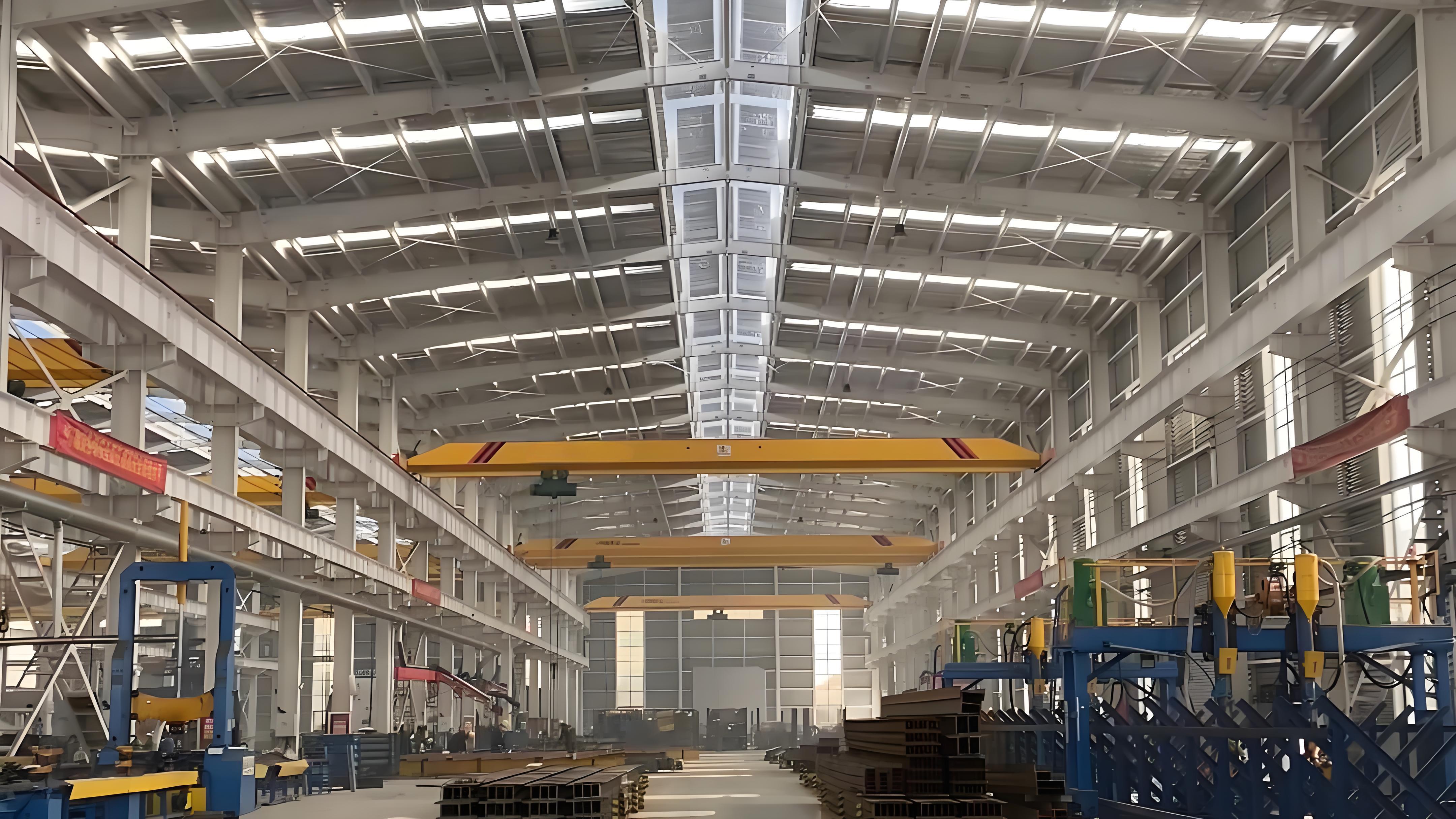 Prefabricated Steel Warehouse with Crane System: Industrial Lifting Ready