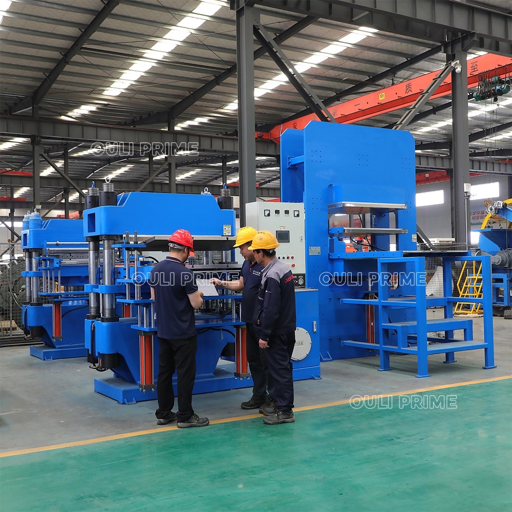 Column rubber vulcanizing press machine