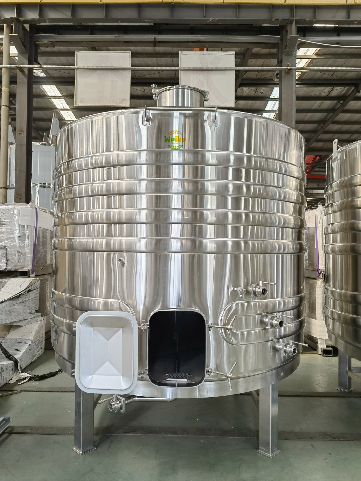 12500L wine tanks with spiral cooling coil