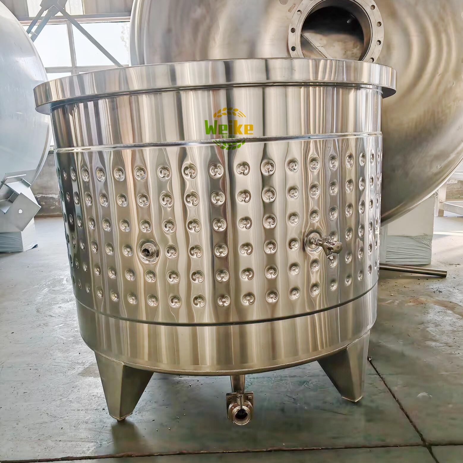 2000L variable capacity tanks