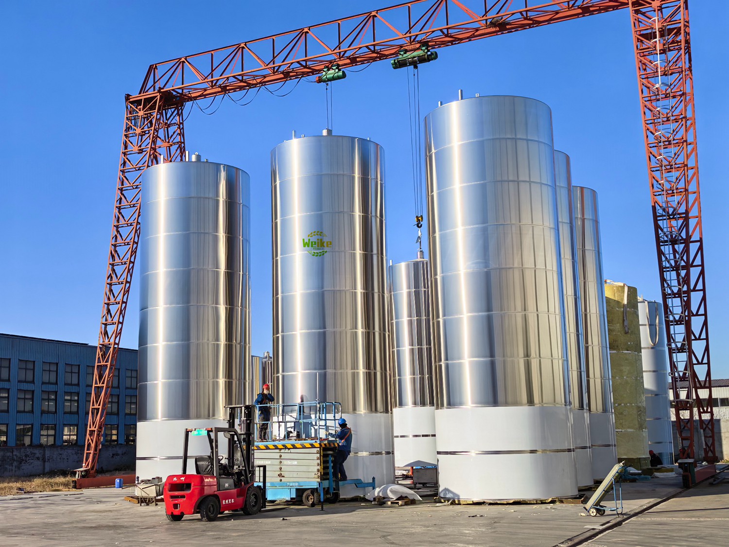 100T daily and milk mixing and storage tanks