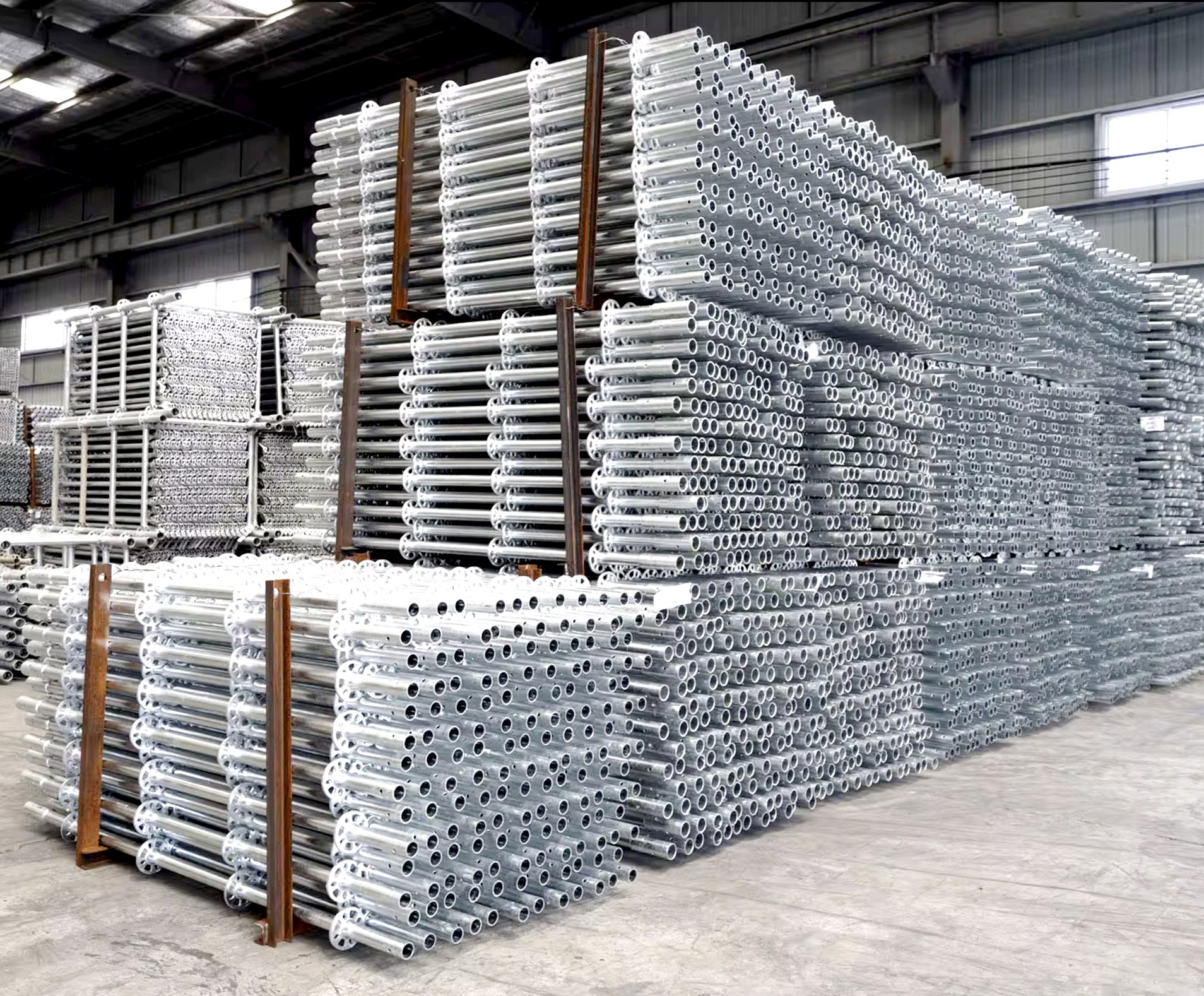 Finished metal disc scaffolding