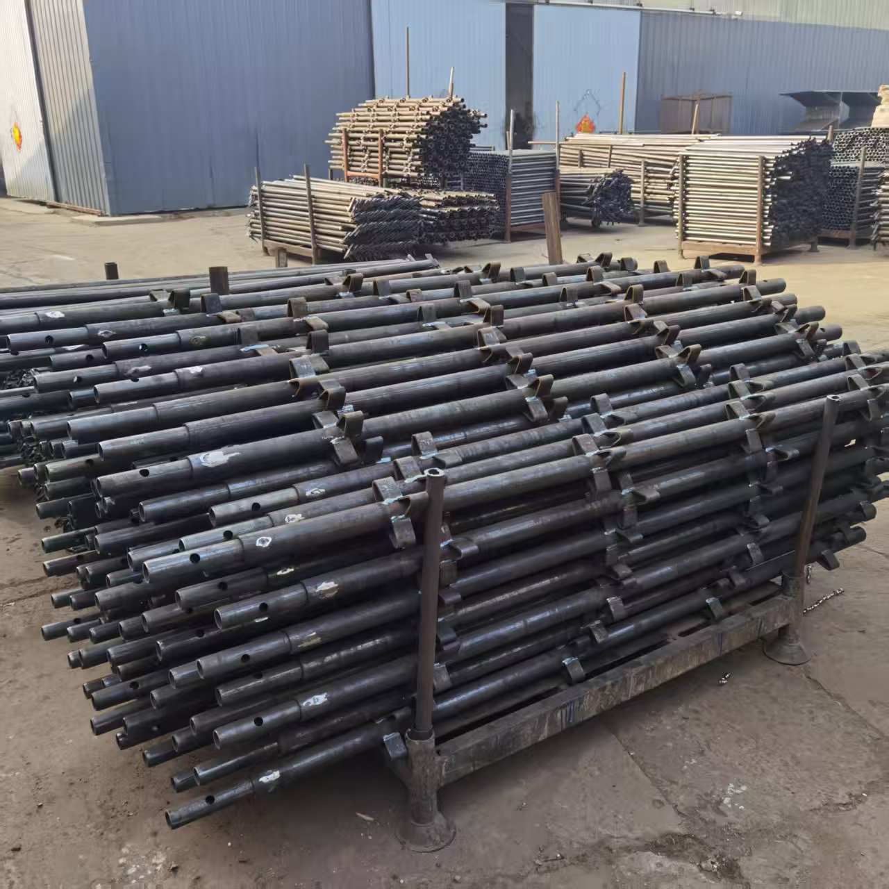 Finished metal disc scaffolding