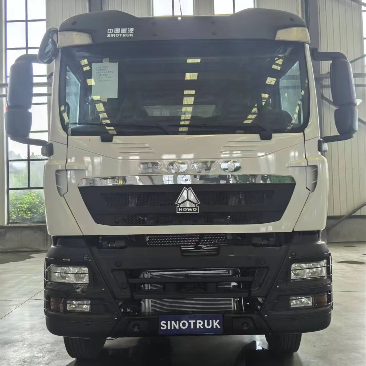 Sinotruk New and Used Howo 10-Wheel Dump Trucks for Mining