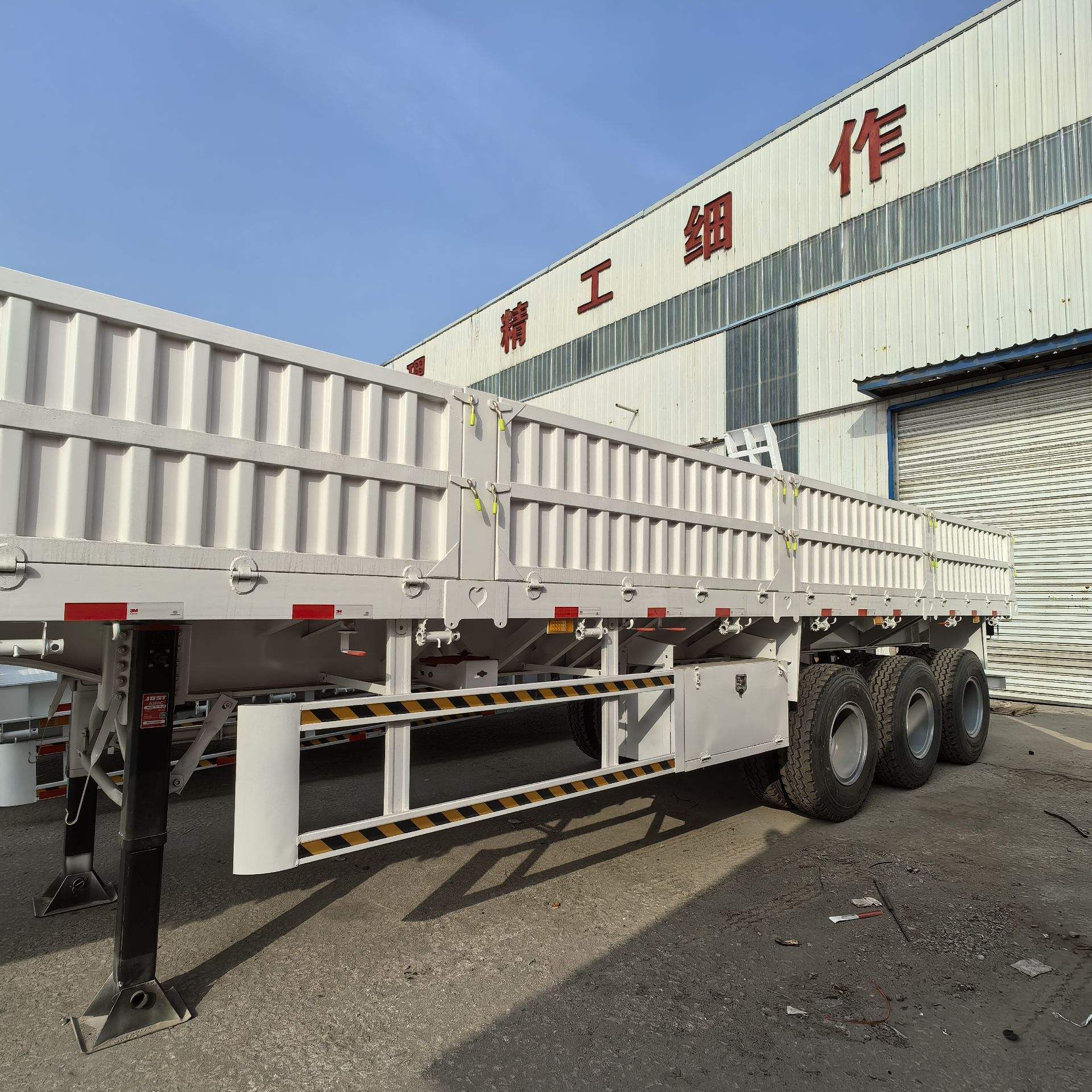 800mm Railing Cargo Semi-Trailer 30t-80t Side Wall Trailers for Sale 3 Axle Truck Trailers