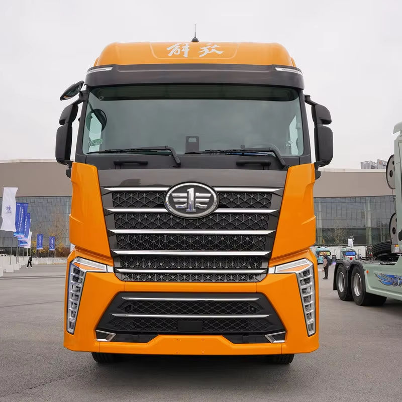 FAW J7 Heavy Duty Truck New 560hp 6x4 Diesel AMT Tractor with Left Steering Drive Wheel
