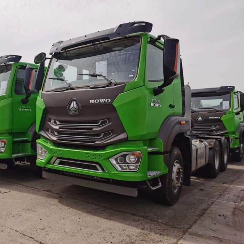 Used Howo Sinotruk 6X4 Tractor Truck Head 10 Tyre 30Tons 