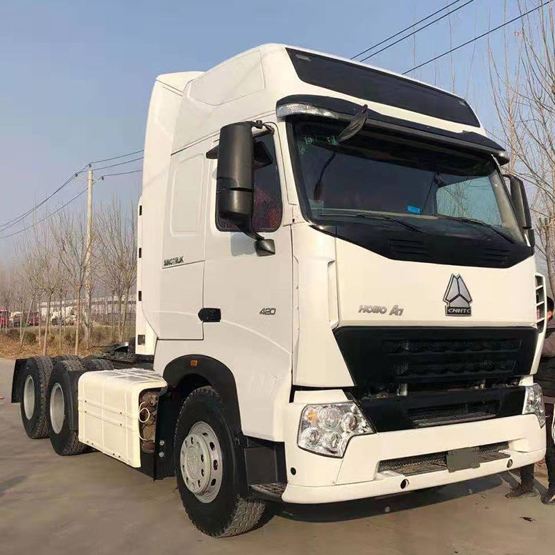 Howo Sinotruk 6X4 Tractor Truck Manual 351-450HP Diesel Fuel Weichai Logistic Prime Mover