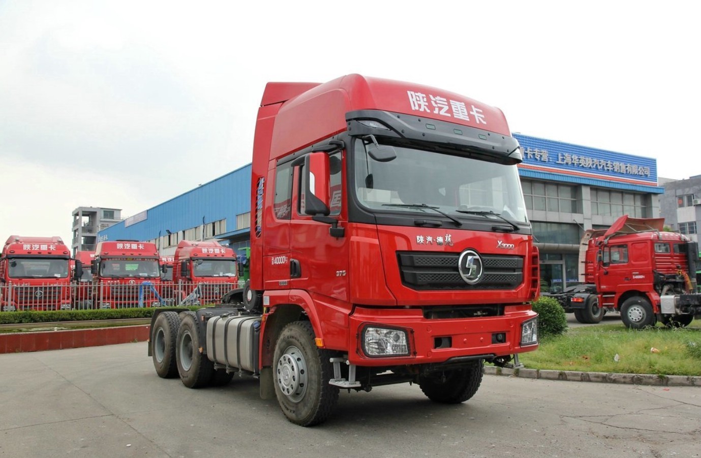 Shacman Shaanxi Automobile Heavy Truck X3000 Tractor 6X4 Traction Tractor Truck