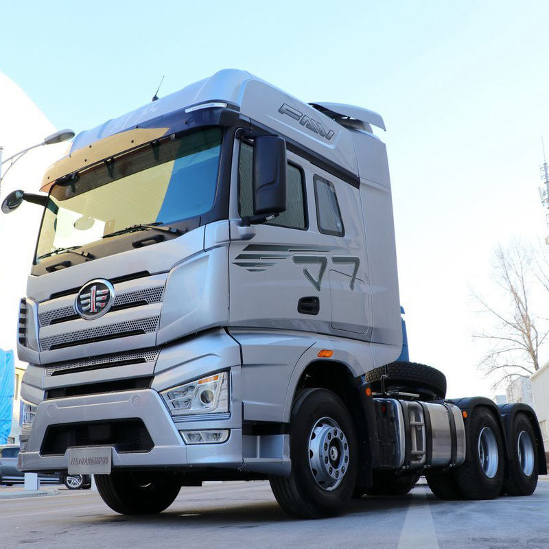 FAW J7 Tractor Trucks Flagship Model  6x4 Tag Axles Fast Gear Box 