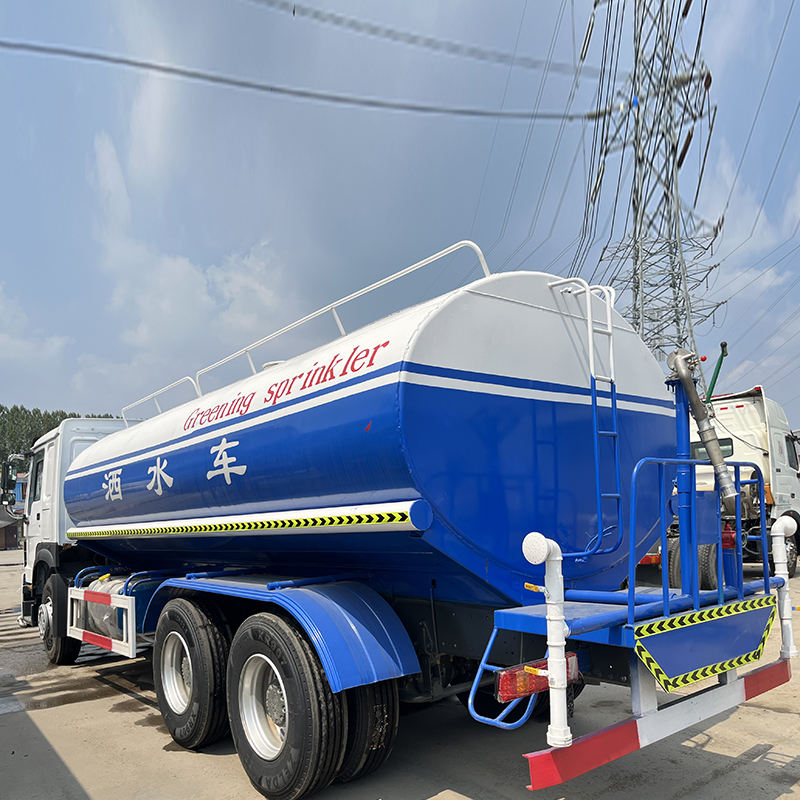 Used Sinotruk HOWO6x4 10 Wheels 20000L 25000L Road Sprinkler Water Tank Truck Water Bowser Truck