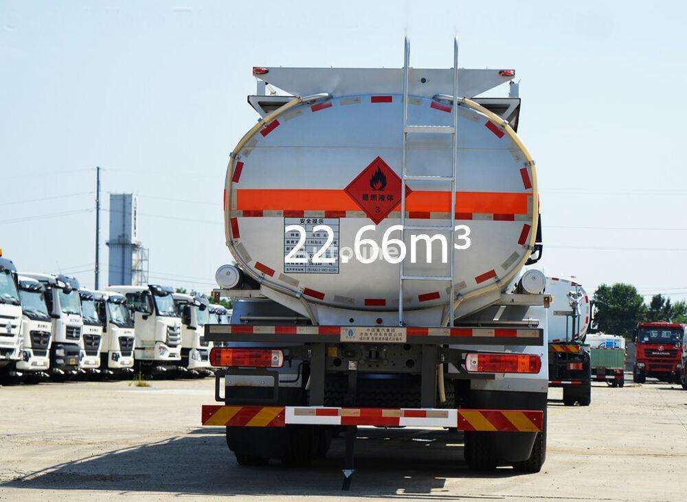 Howo 8x4 25000 Liters Water Tank Truck Water Sprinkler Water Bowser Truck Watering Cart