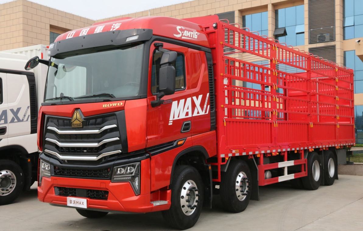 high fence truck Howo 8x4 left-hand drive, right-hand drive