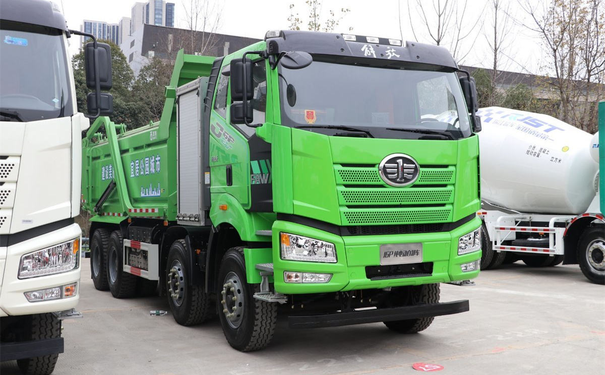 FAW J6P 8x4 Used Heavy Dumper Truck 420hp