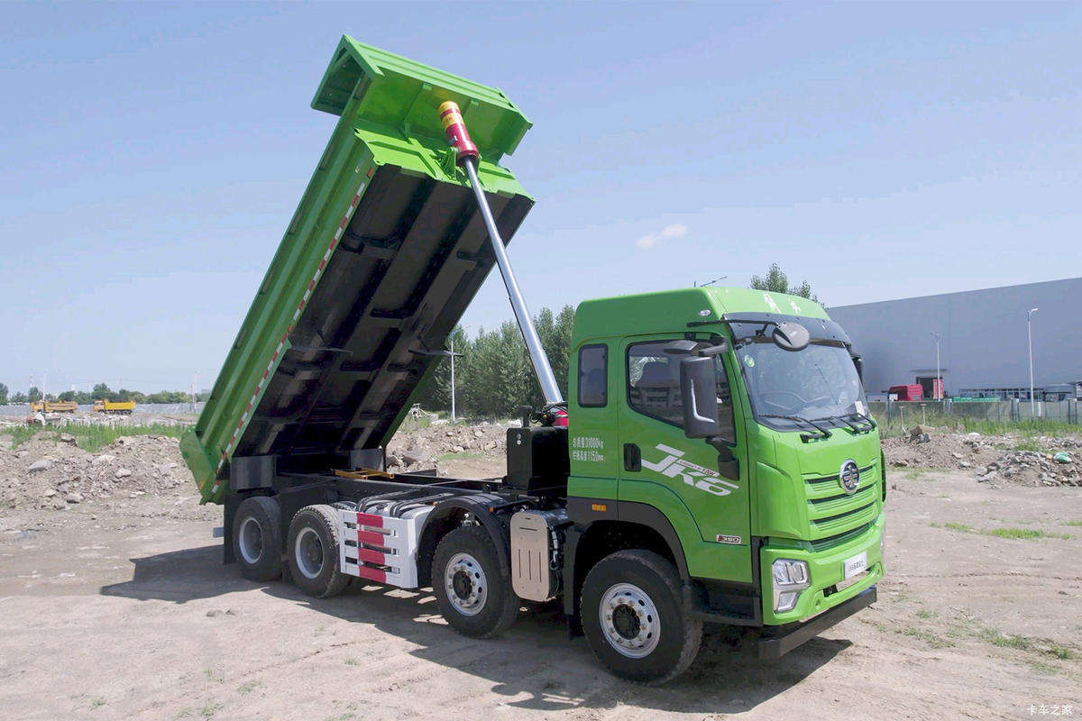 FAW Truck JK6 Left-Hand Drive 8x4  Euro 3 41-50t Mining Dump Truck with FAST Manual Gearbox New Weichai Engine 350hp Diesel