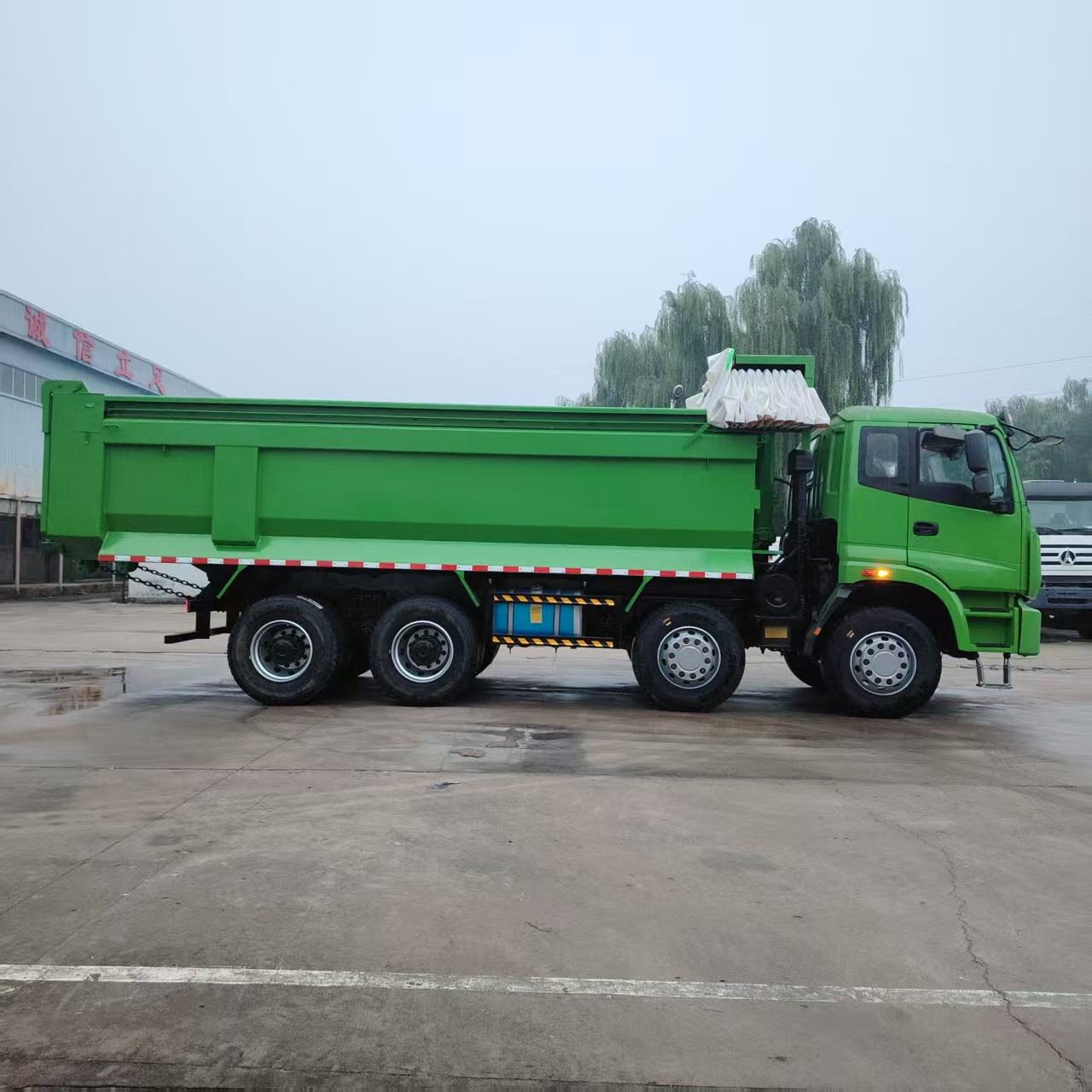 Foton AUMAN ETX 8x4 380 400hp Used Dump Truck Used U-Bucket Foton Dumper Tipper Truck