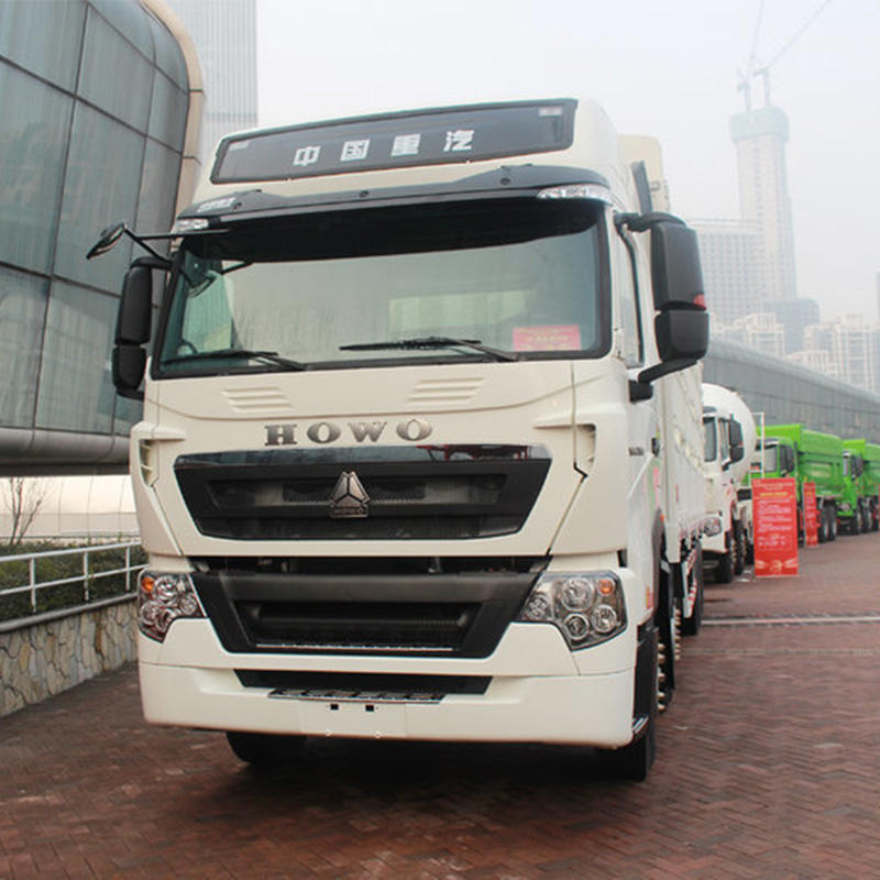 HOWO A7 T7 T7H 8x4 stakeout trucks, fenced-in trucks