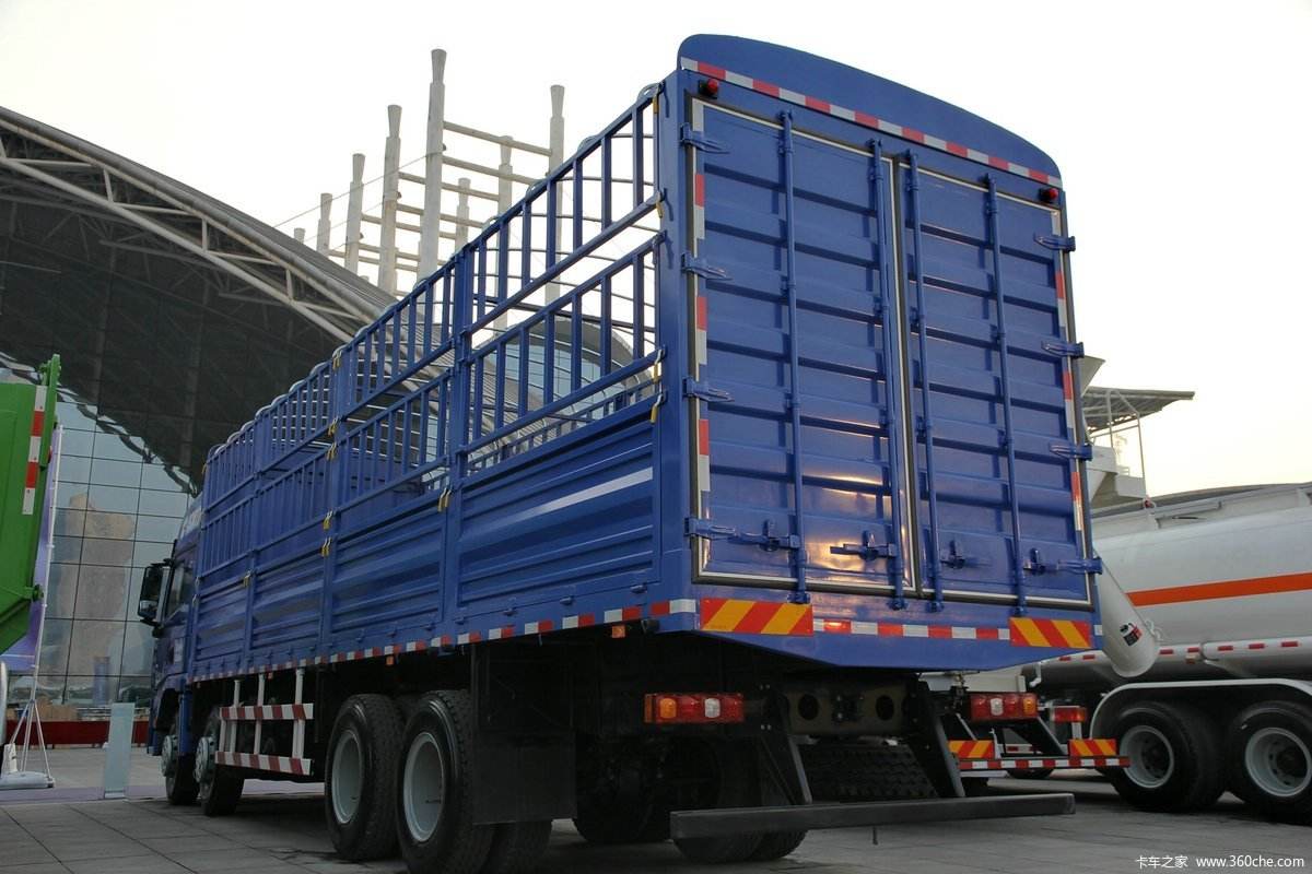 Shacman Brand New RHD LHD X3000 8*4 12 Wheels Fence Cargo Lorry Truck