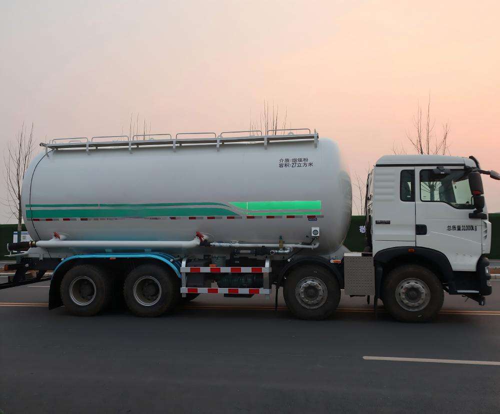 Heavy Duty 40CBM Bulk Cement Transport Truck Bulk Powder Tanker Truck