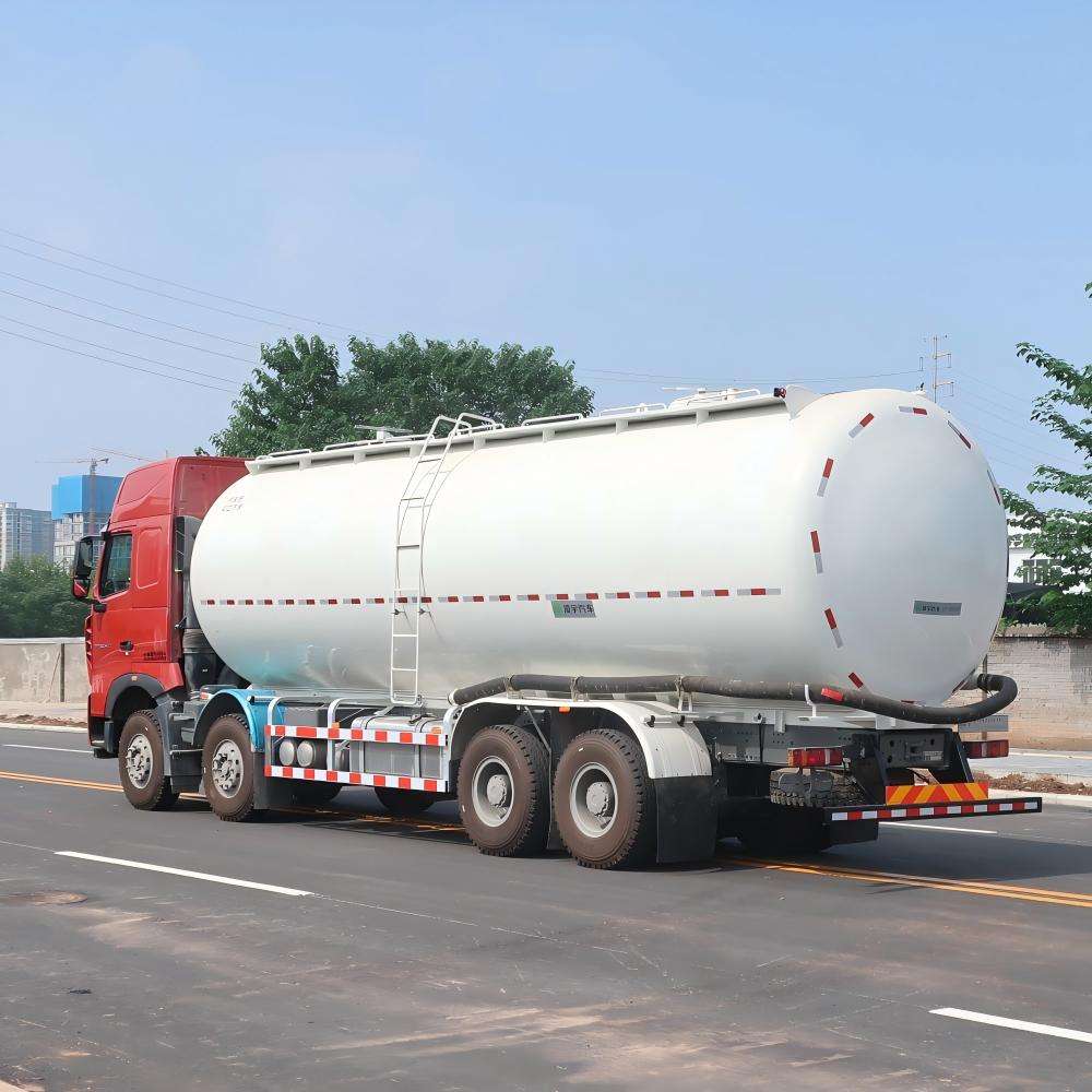Heavy Duty 40CBM Bulk Cement Transport Truck Bulk Powder Tanker Truck
